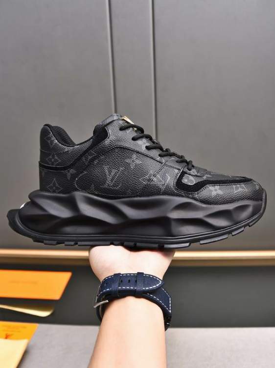 Picture of Louis Vuitton Shoes _SKULVsz38-44hnx051416677
